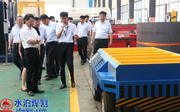 AGV機器人持續(xù)火熱，新領域帶來發(fā)展新機遇，水泊焊割自主研發(fā)的AGV小車